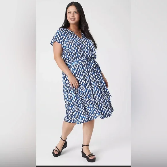 Lane Bryant Blue & White Ikat Dress - Belted - Flutter Sleeves - Plus Size 22/24 - Picture 4 of 9